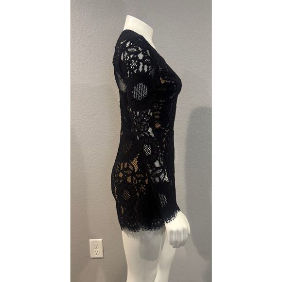 Alexis -Ramzes Long sleeved scalloped dress romper XS - Picture 2 of 7